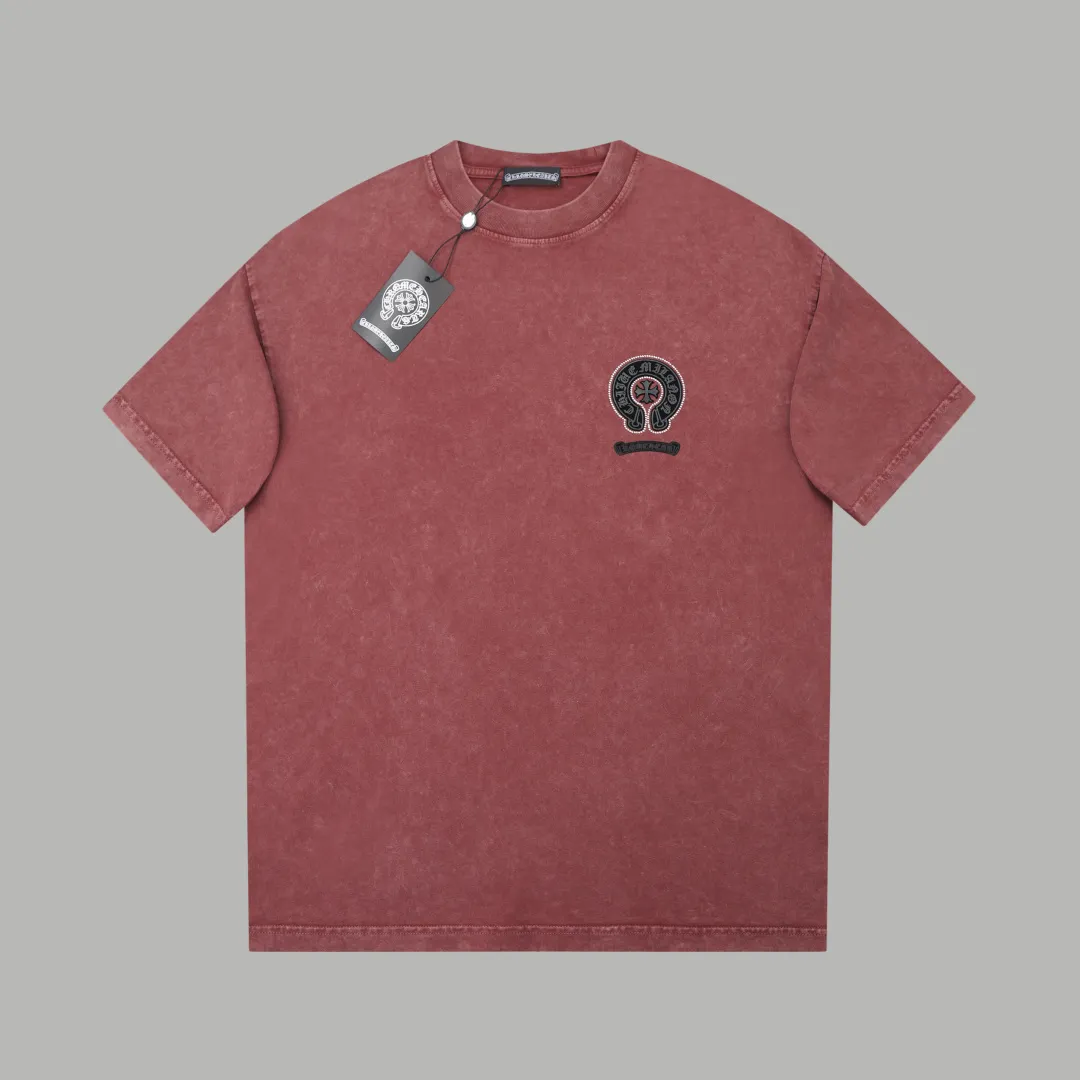 🅿️240 ✨CH✨🆕25SS spring and summer new style ✝Fresh rhinestone short sleeves Light luxury essential item for daily commuting for men and women Correct version Welcome to compare Detailed features · 280g 100% pure cotton double yarn jersey fabric · Custom dyed in the same vat, special thickened 32 count double-ply 1X1 thread · Imported Australian pearlescent diamonds✝patterns➕hardware nuts are stamped at high temperature. Ready-made garments are dyed, then faded and fried with snowflakes and frayed. Then washed to make them look old. General washing improves the effect · Double-needle stitching and seam-crossing process · Original main mark washed tag brand moisture-proof paper packaging Color: black/green/red/blue Size: S/M/L/XL